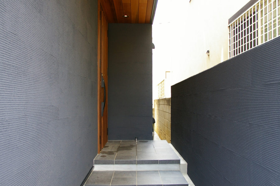 注文住宅「シンプルとスマートなバランスが心地いい住まい」の玄関2の施工事例