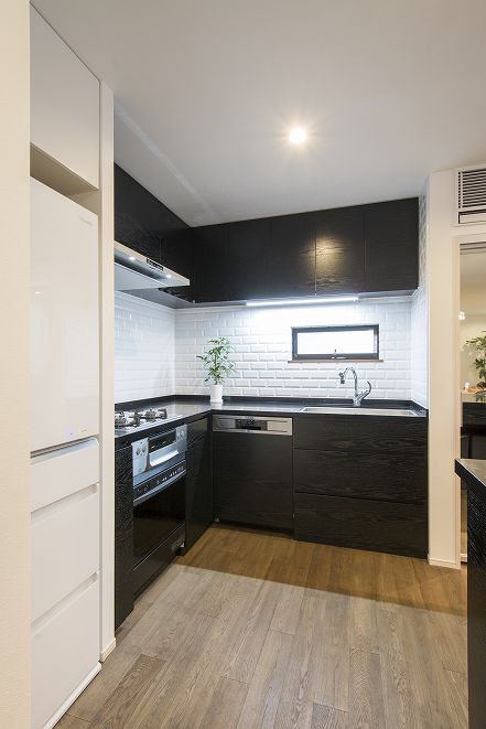 注文住宅「広がりある空間を意識した高性能住宅」のキッチンの施工事例
