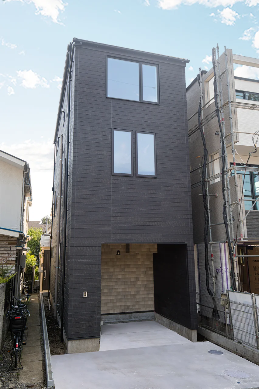 ビルトインのある狭小３階建て