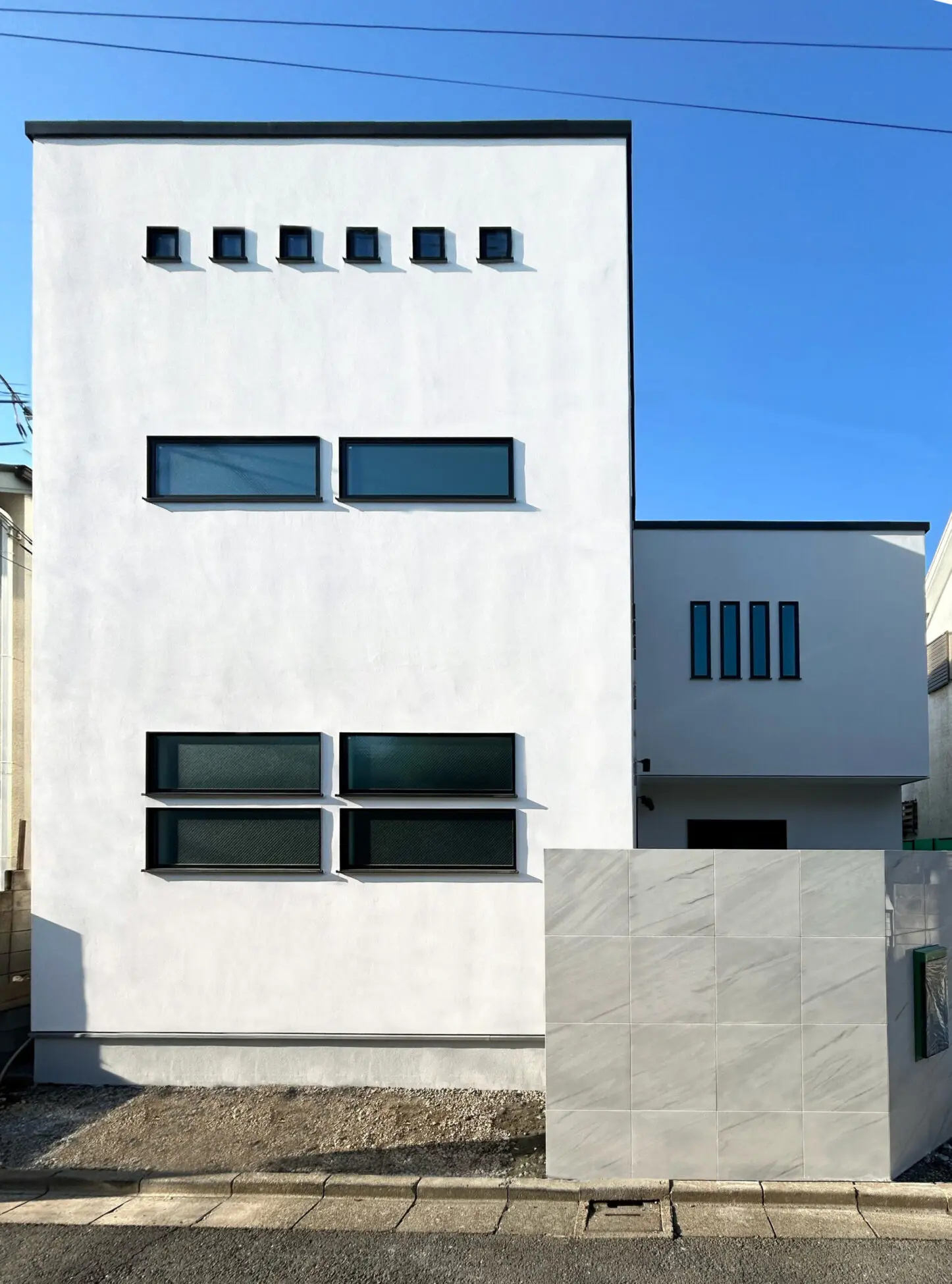 清潔感あふれるモダンな白の家 | 東京・神奈川の注文住宅、リフォーム